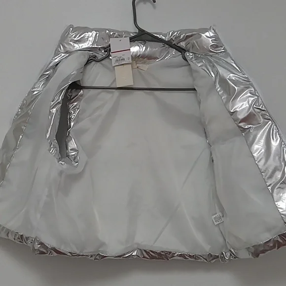 Madden Girl Metallic Silver Vest - Picture 4 of 4